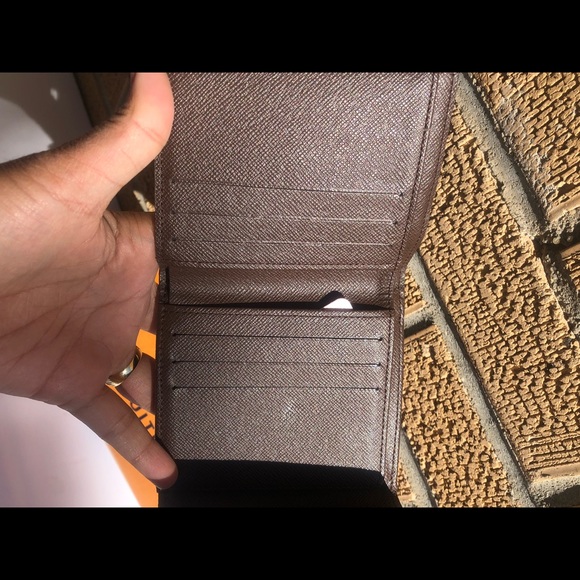 Authentic Louis Vuitton Bi-fold with coin wallet DE - Picture 12 of 13